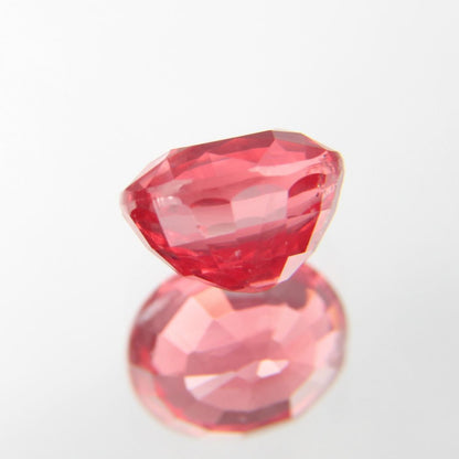 rötlich-Oranger Spinell 1.12 ct
