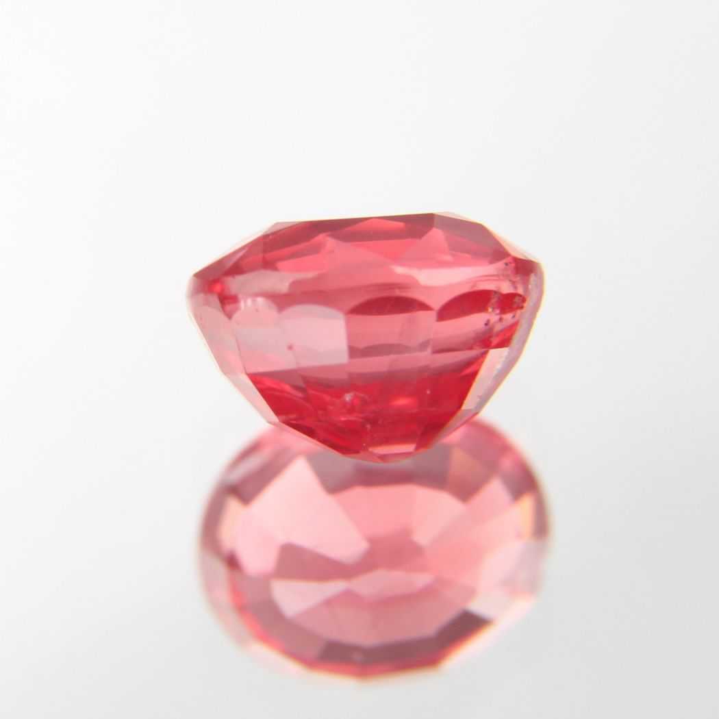 rötlich-Oranger Spinell 1.12 ct
