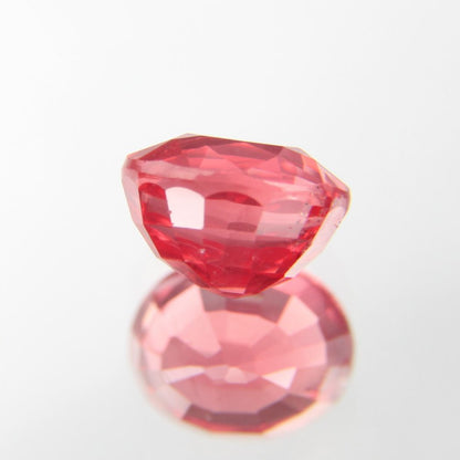 rötlich-Oranger Spinell 1.12 ct