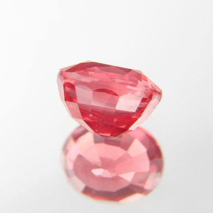 rötlich-Oranger Spinell 1.12 ct
