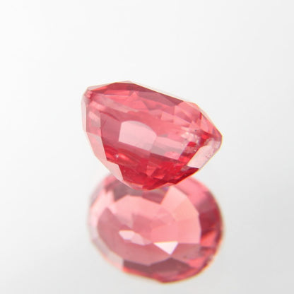 rötlich-Oranger Spinell 1.12 ct