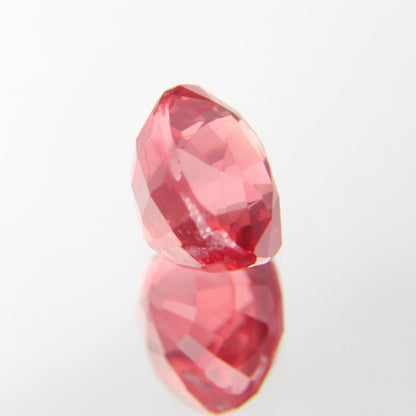 rötlich-Oranger Spinell 1.12 ct