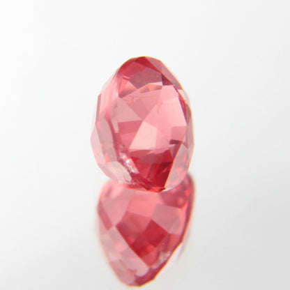 rötlich-Oranger Spinell 1.12 ct