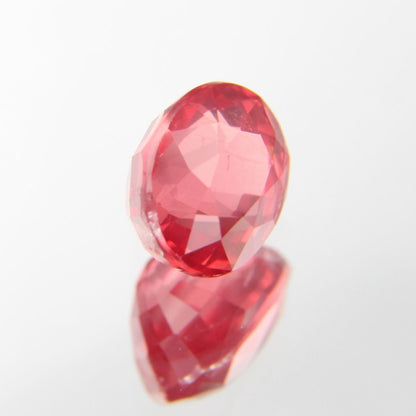 rötlich-Oranger Spinell 1.12 ct