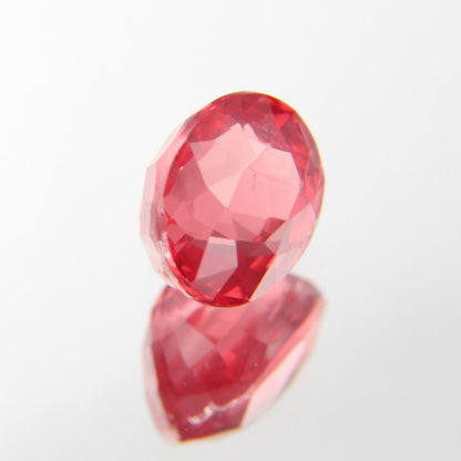 rötlich-Oranger Spinell 1.12 ct