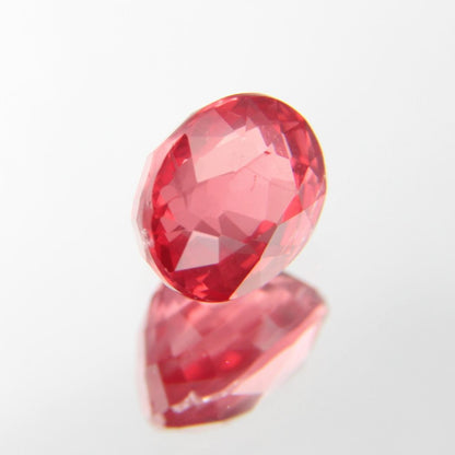 rötlich-Oranger Spinell 1.12 ct