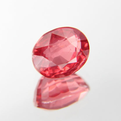 rötlich-Oranger Spinell 1.12 ct