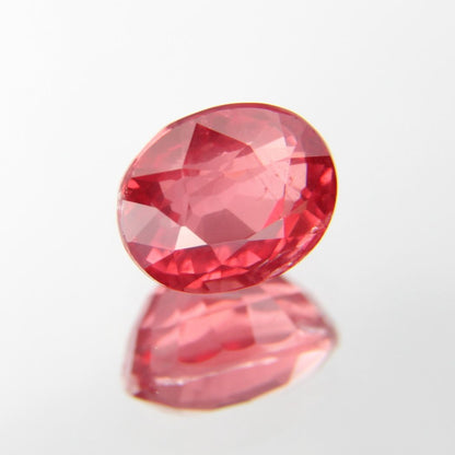 rötlich-Oranger Spinell 1.12 ct
