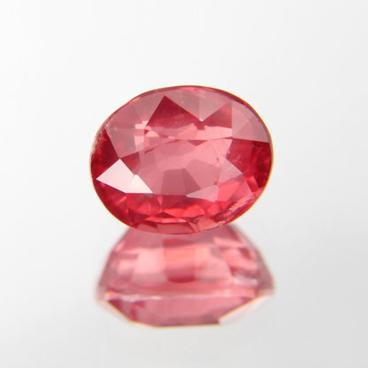 rötlich-Oranger Spinell 1.12 ct