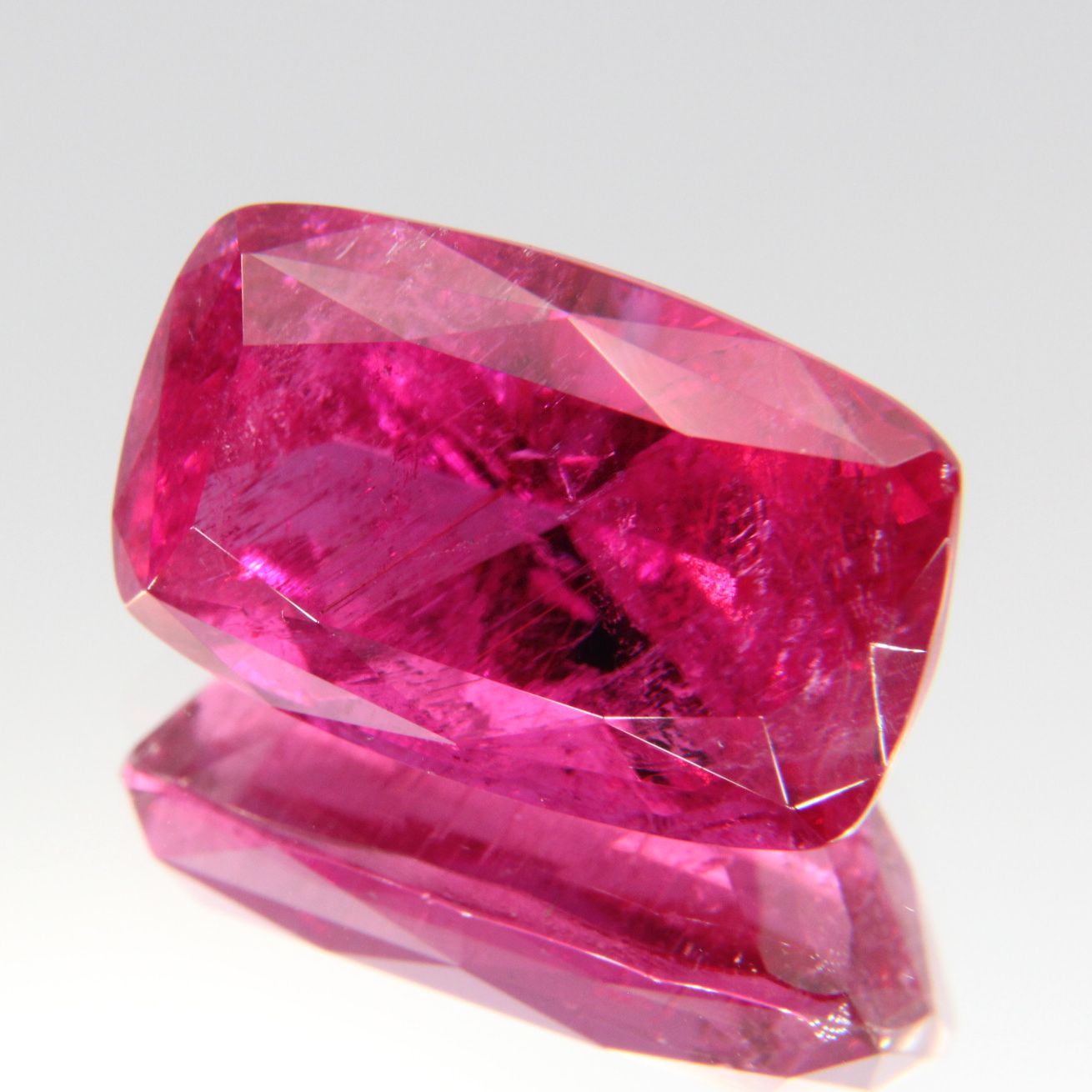 Rubellit 10.23 ct