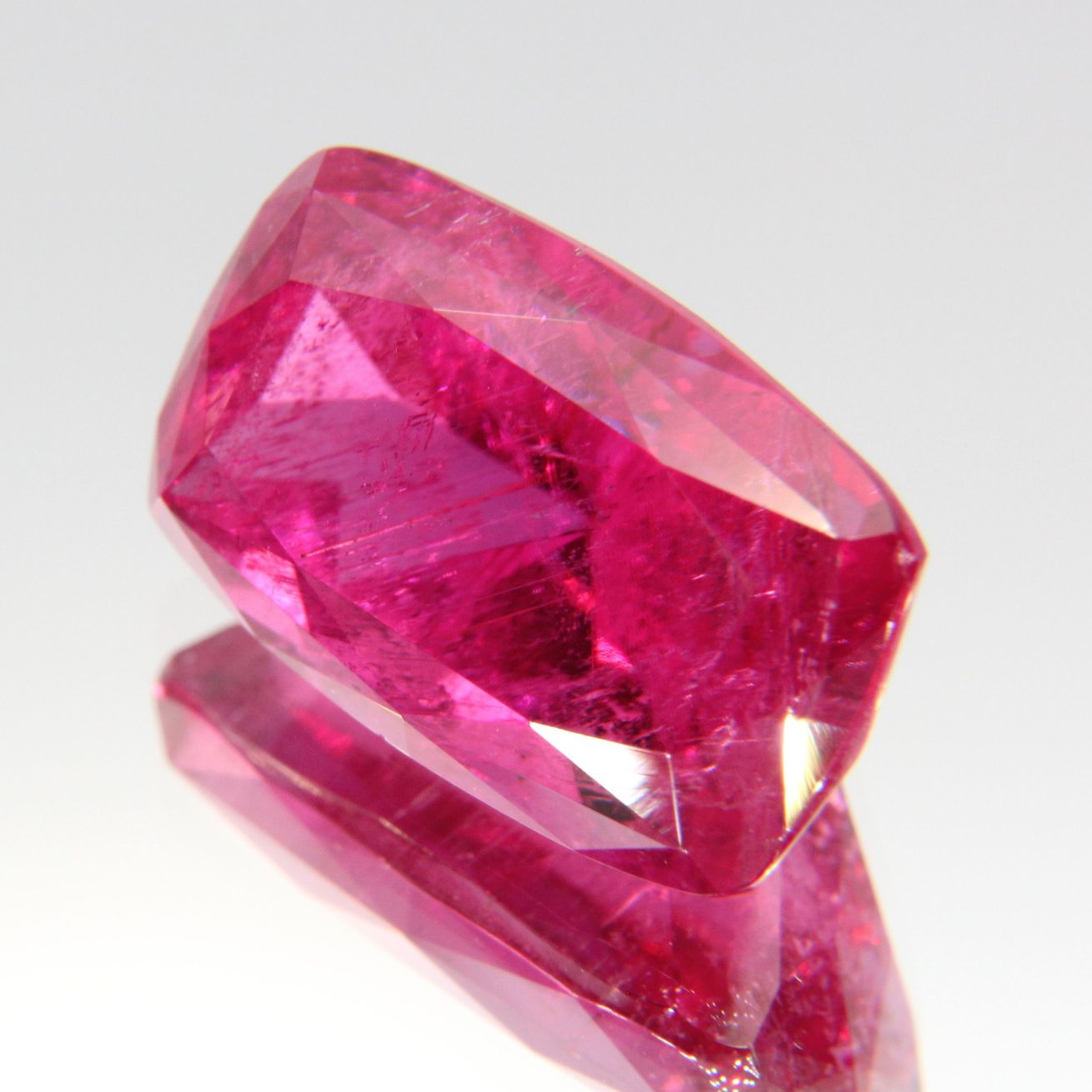 Rubellit 10.23 ct