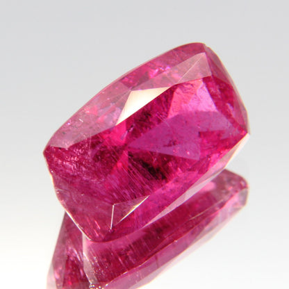 Rubellit 10.23 ct