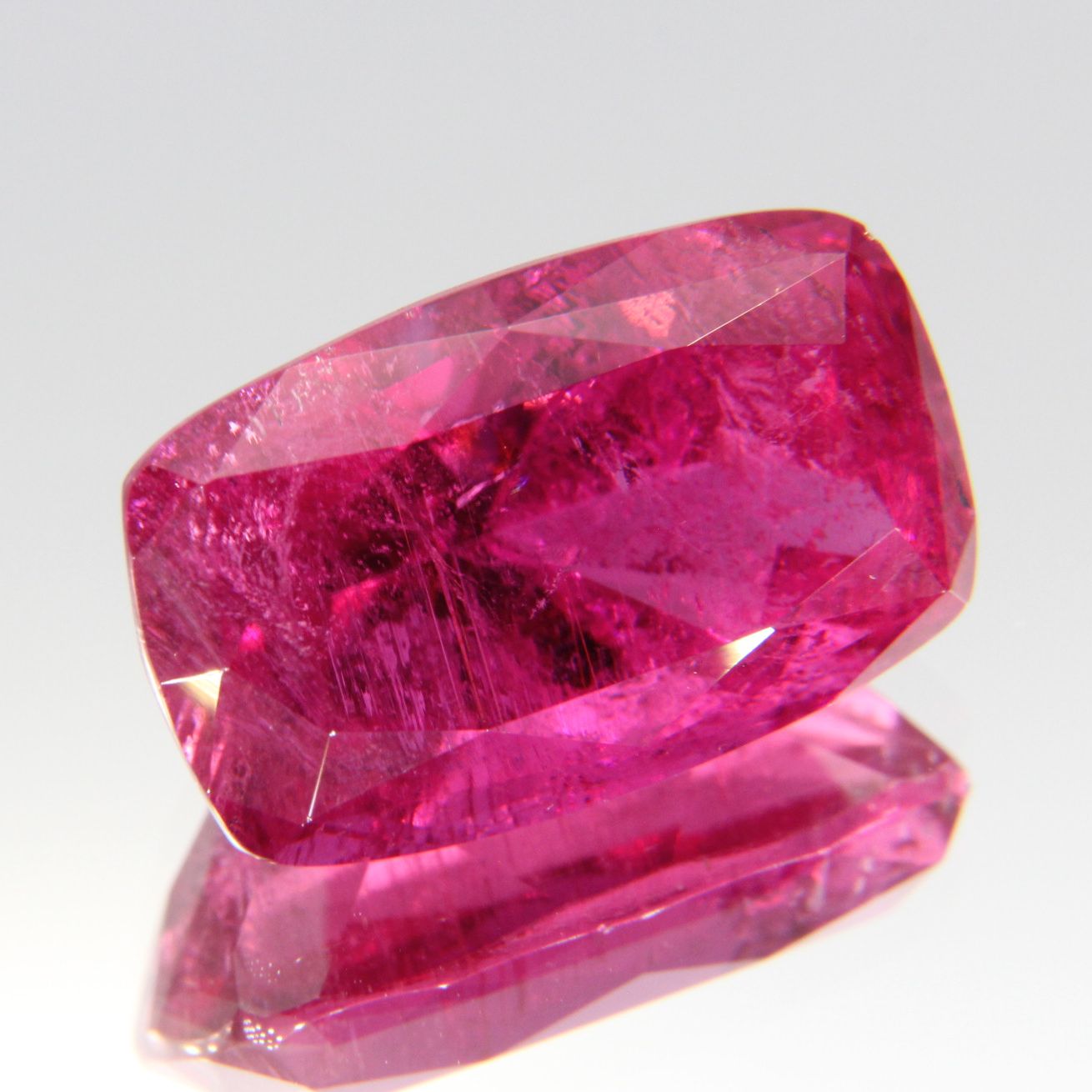 Rubellit 10.23 ct