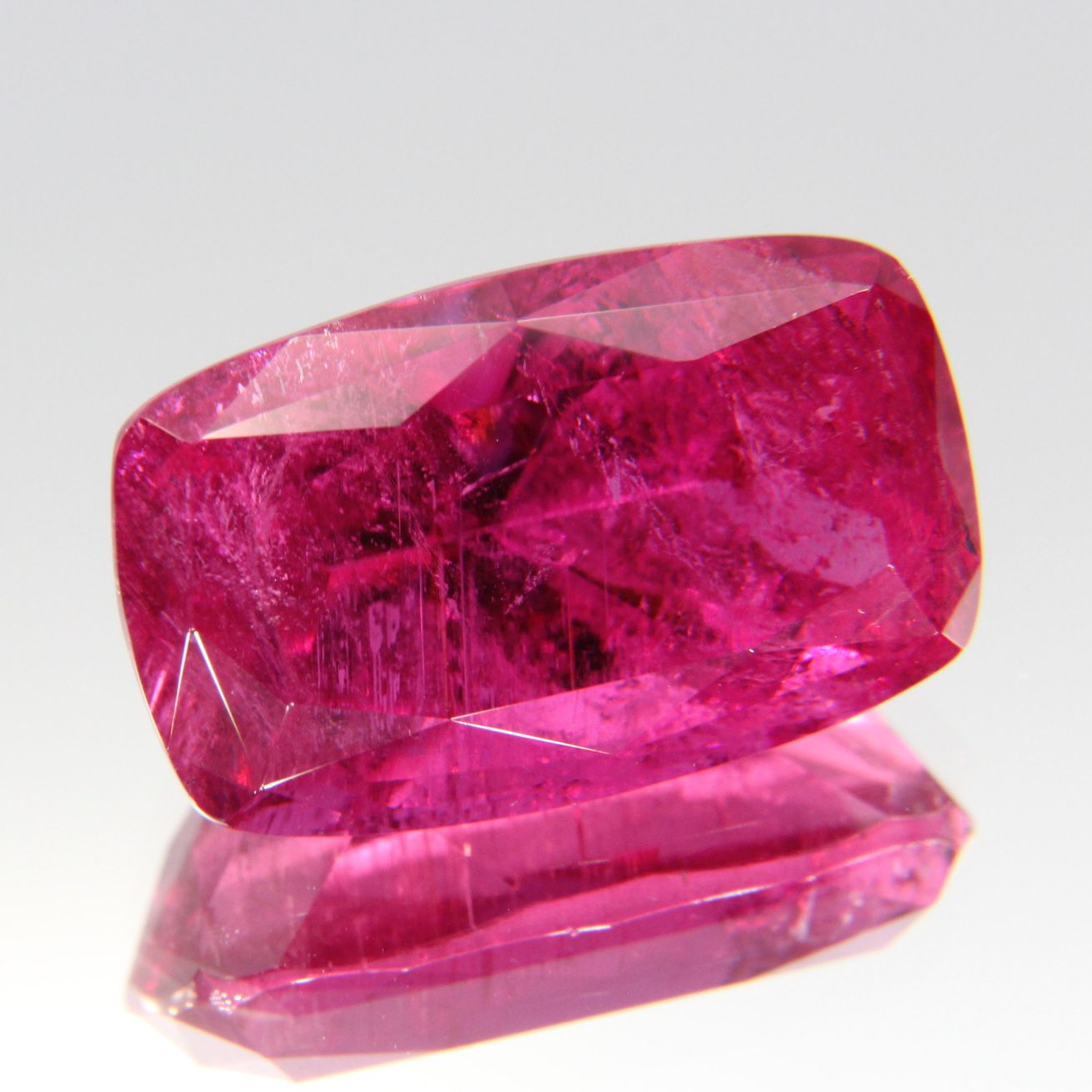 Rubellit 10.23 ct