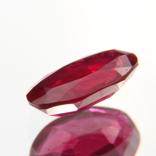Rubin 0.37ct 
