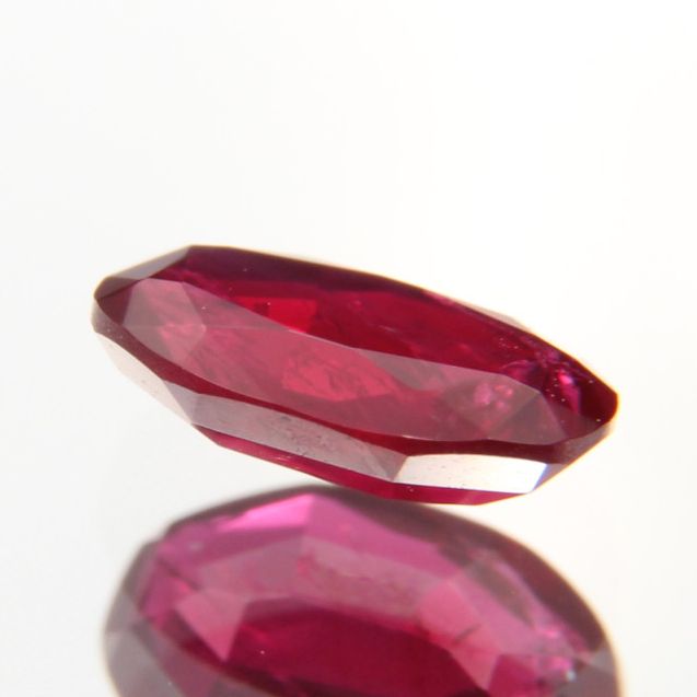 Rubin 0.37ct 