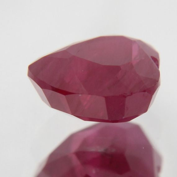 Rubin 0.69 ct