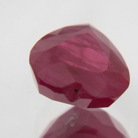Rubin 0.69 ct
