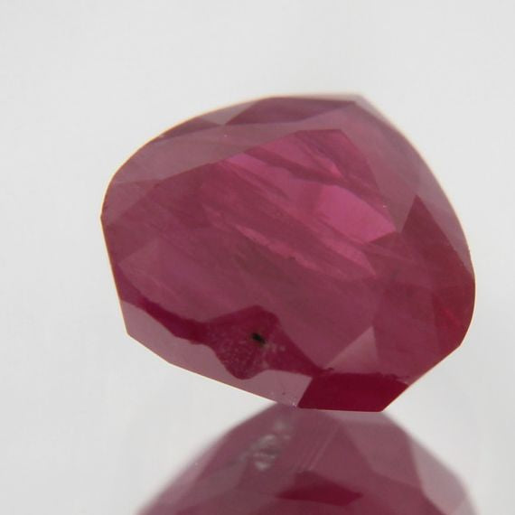 Rubin 0.69 ct