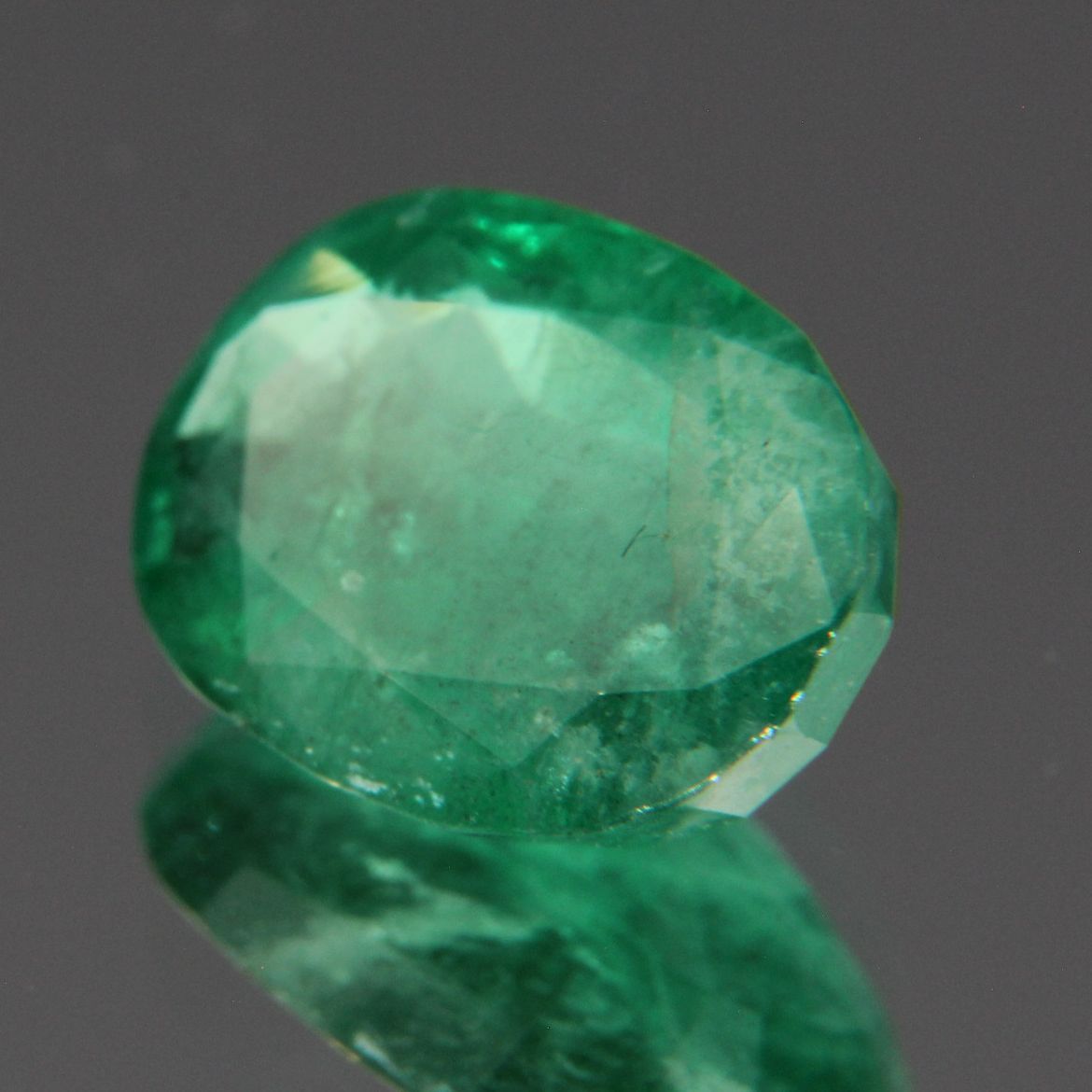 Emerald 2.11 ct