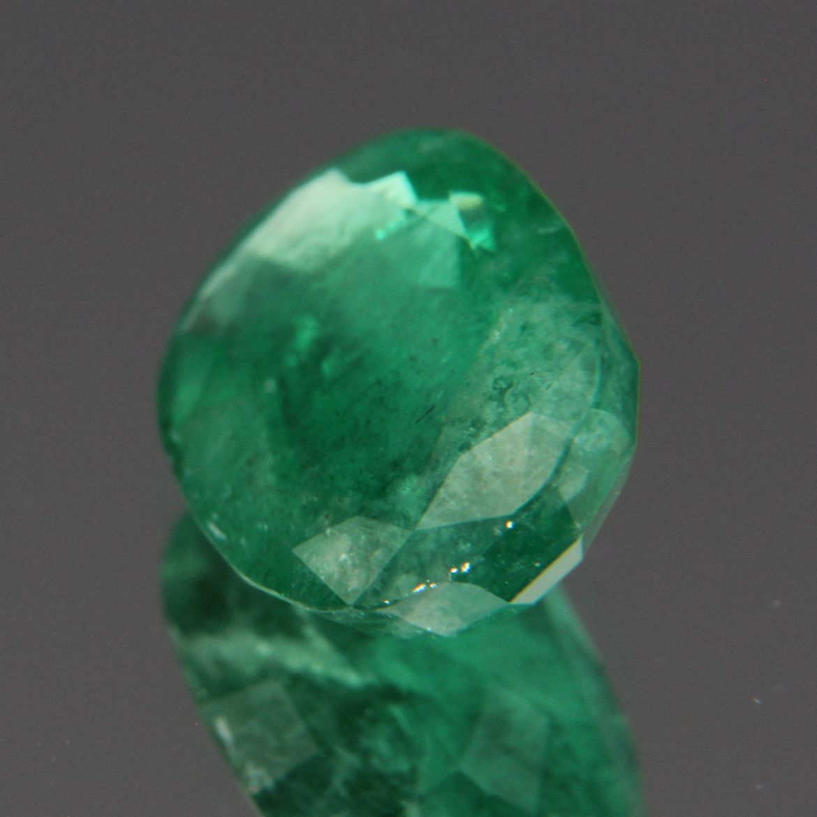 Emerald 2.11 ct
