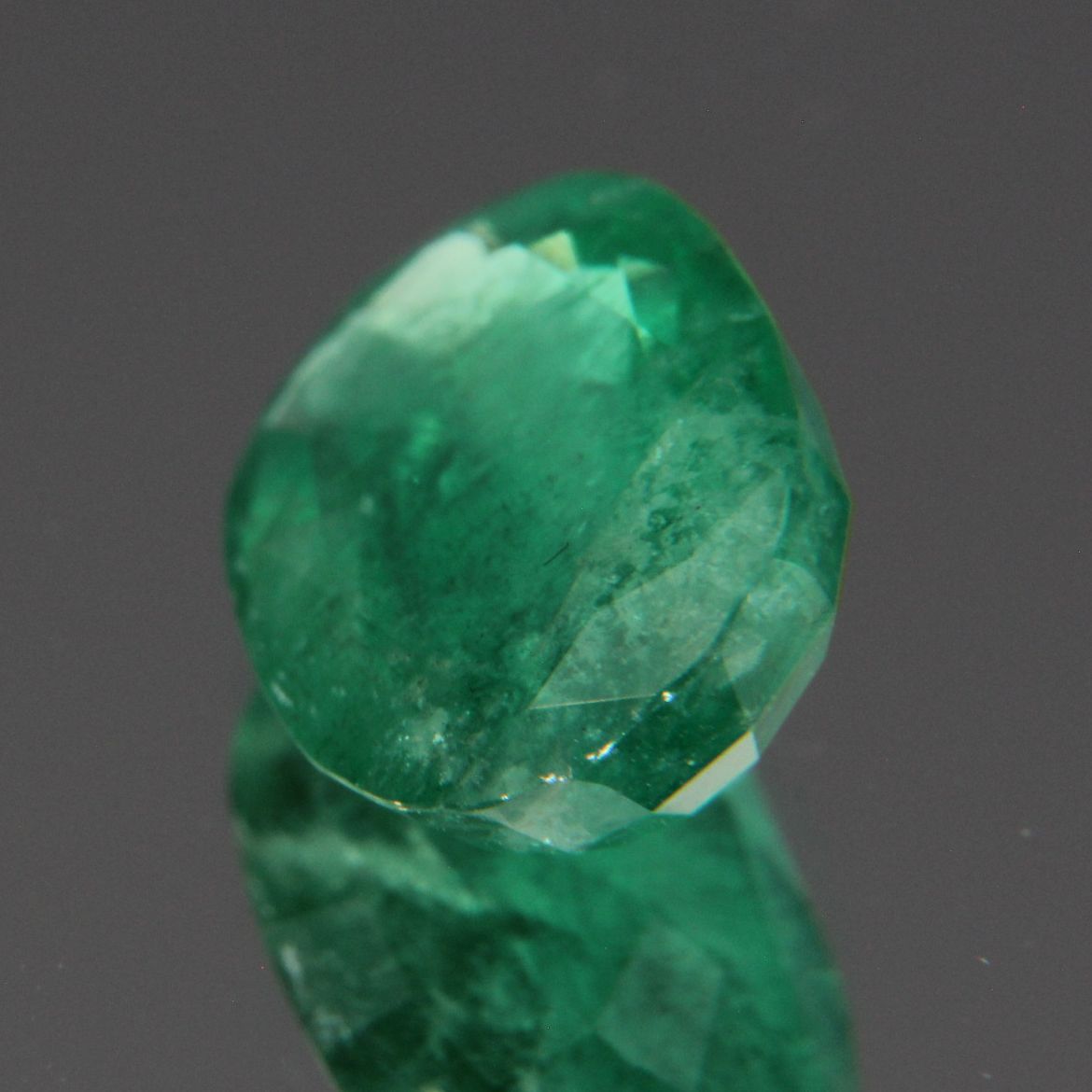 Emerald 2.11 ct