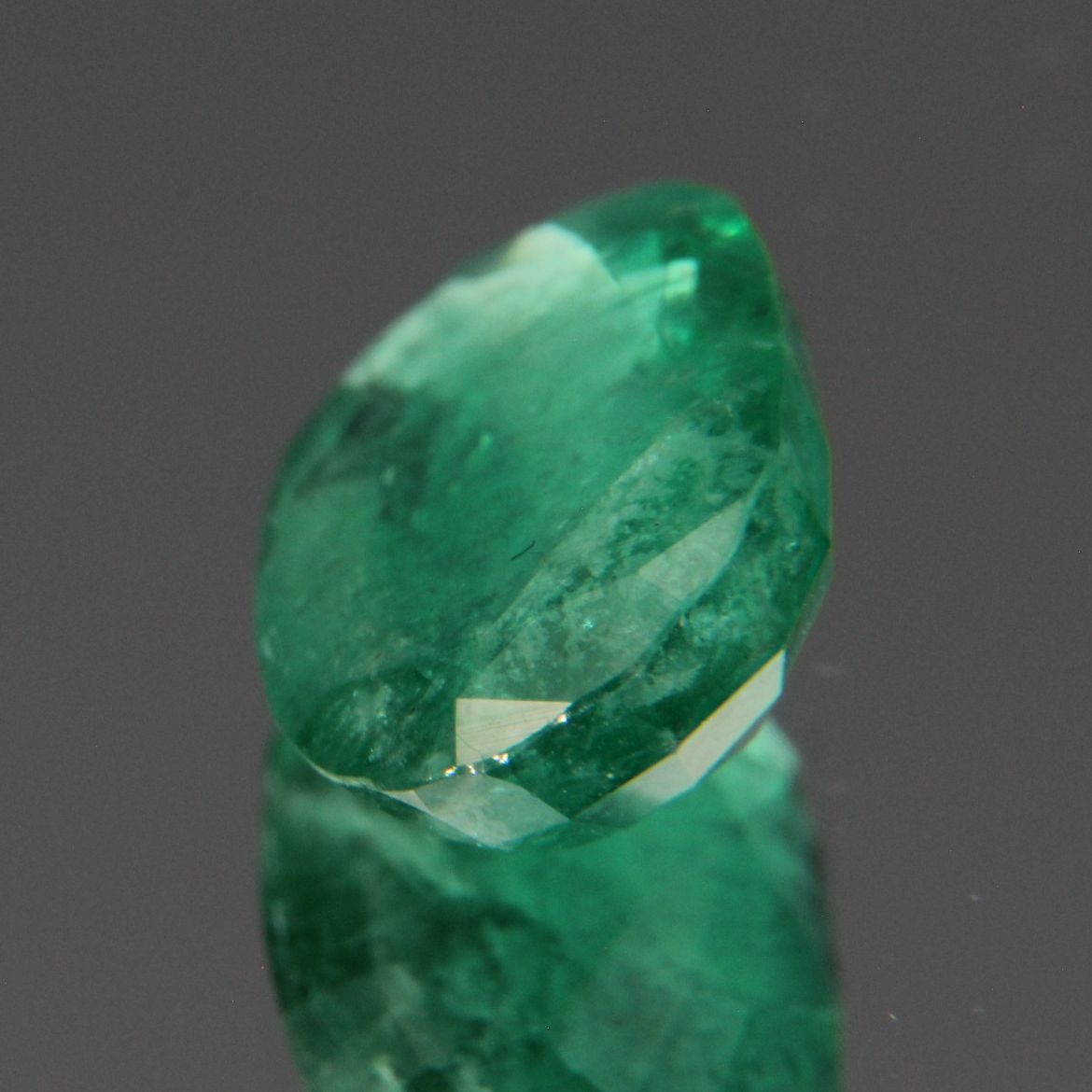 Emerald 2.11 ct