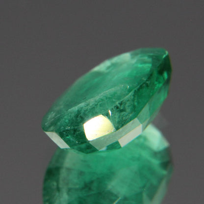 Emerald 2.11 ct