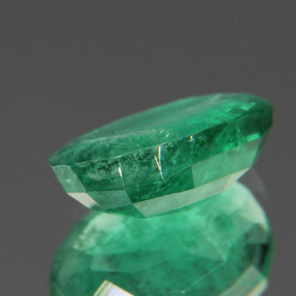 Emerald 2.11 ct