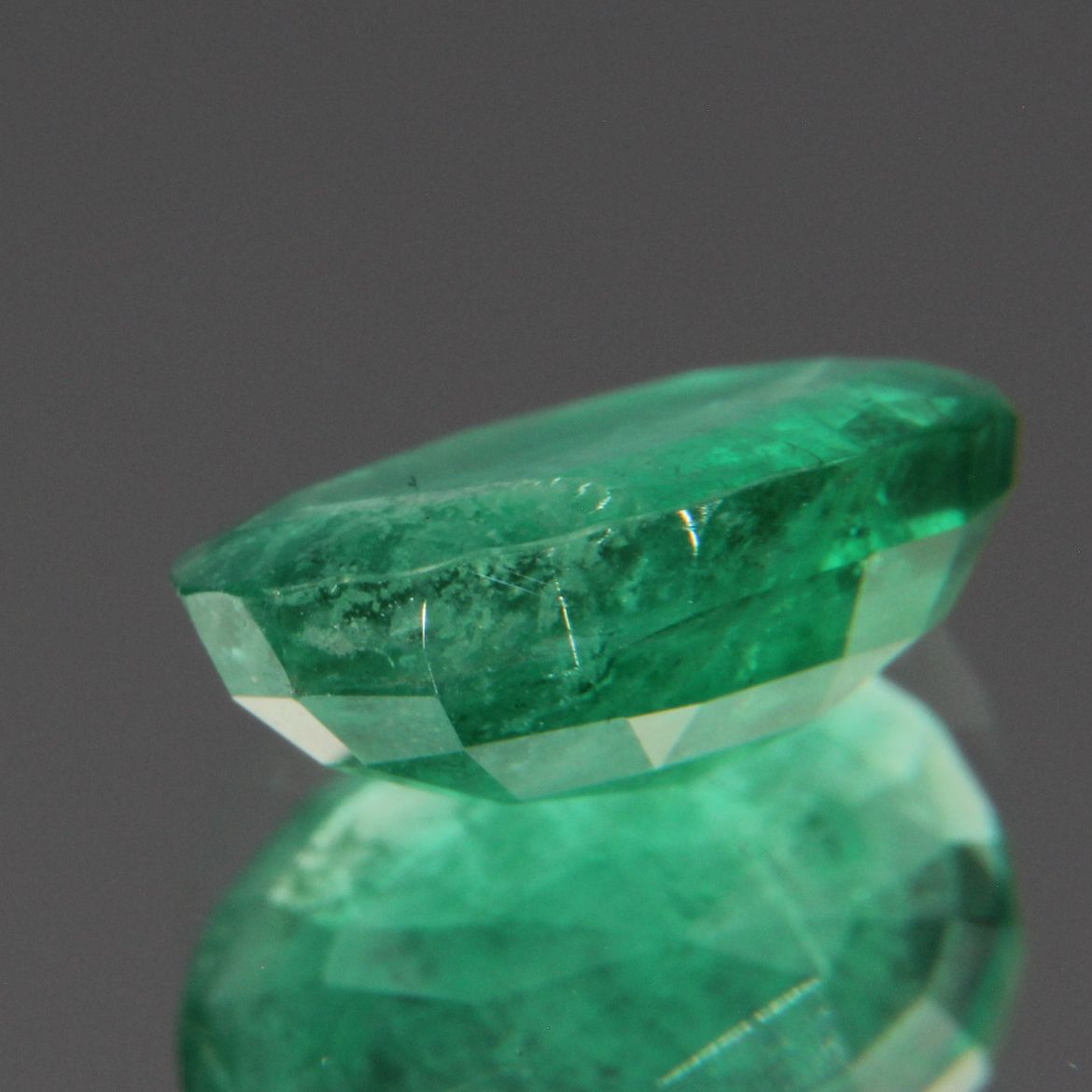 Emerald 2.11 ct