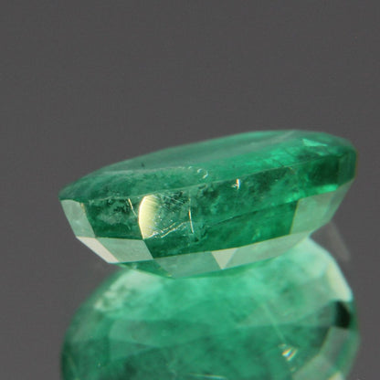 Emerald 2.11 ct