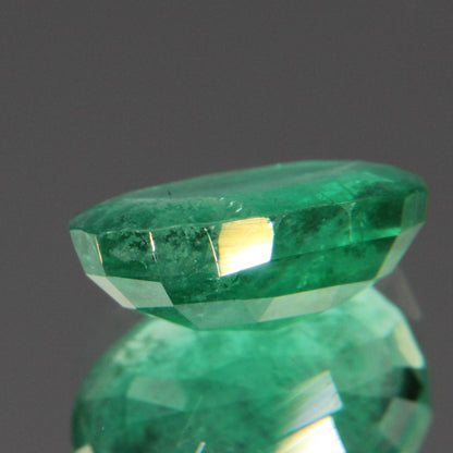Emerald 2.11 ct