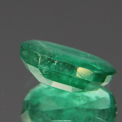 Emerald 2.11 ct