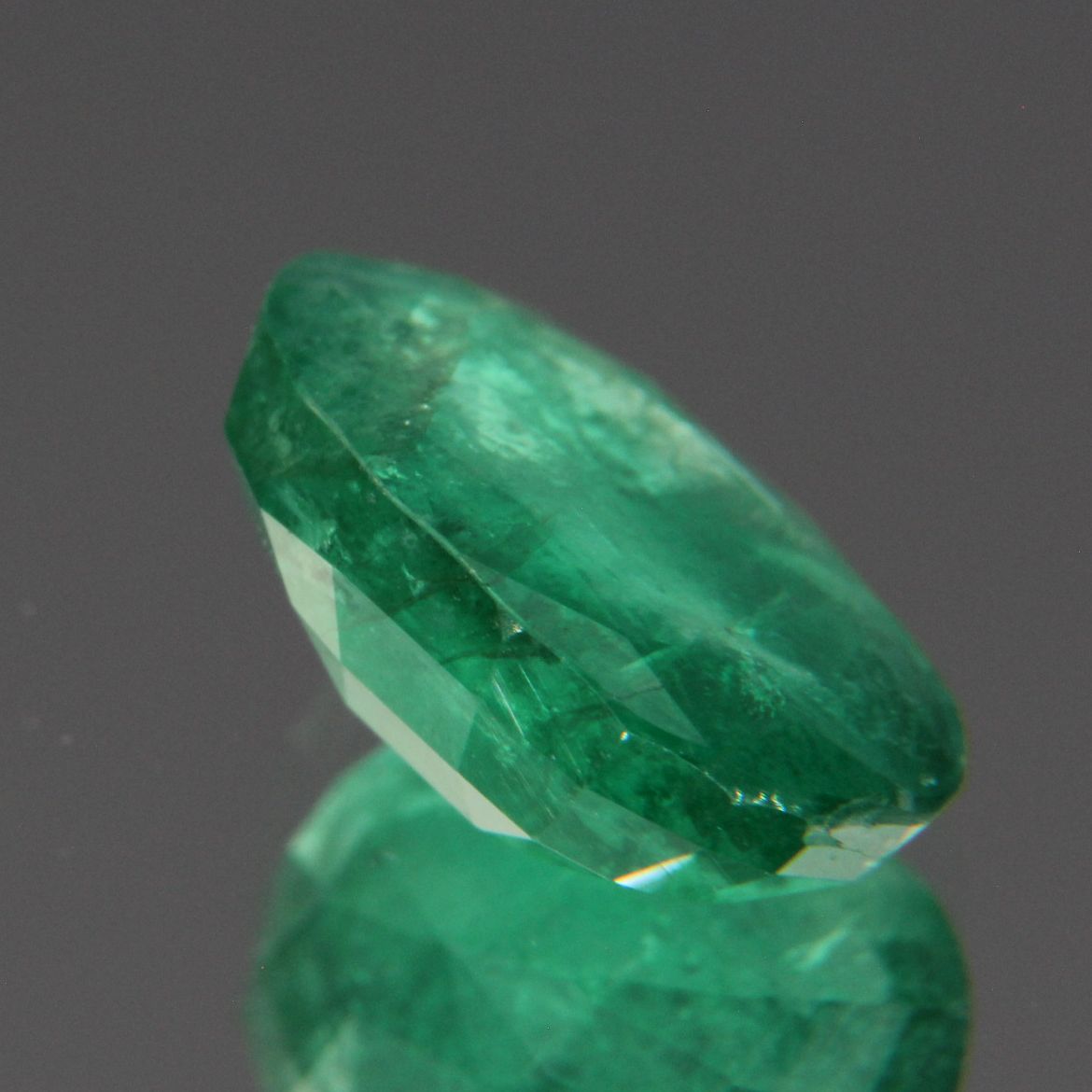 Emerald 2.11 ct