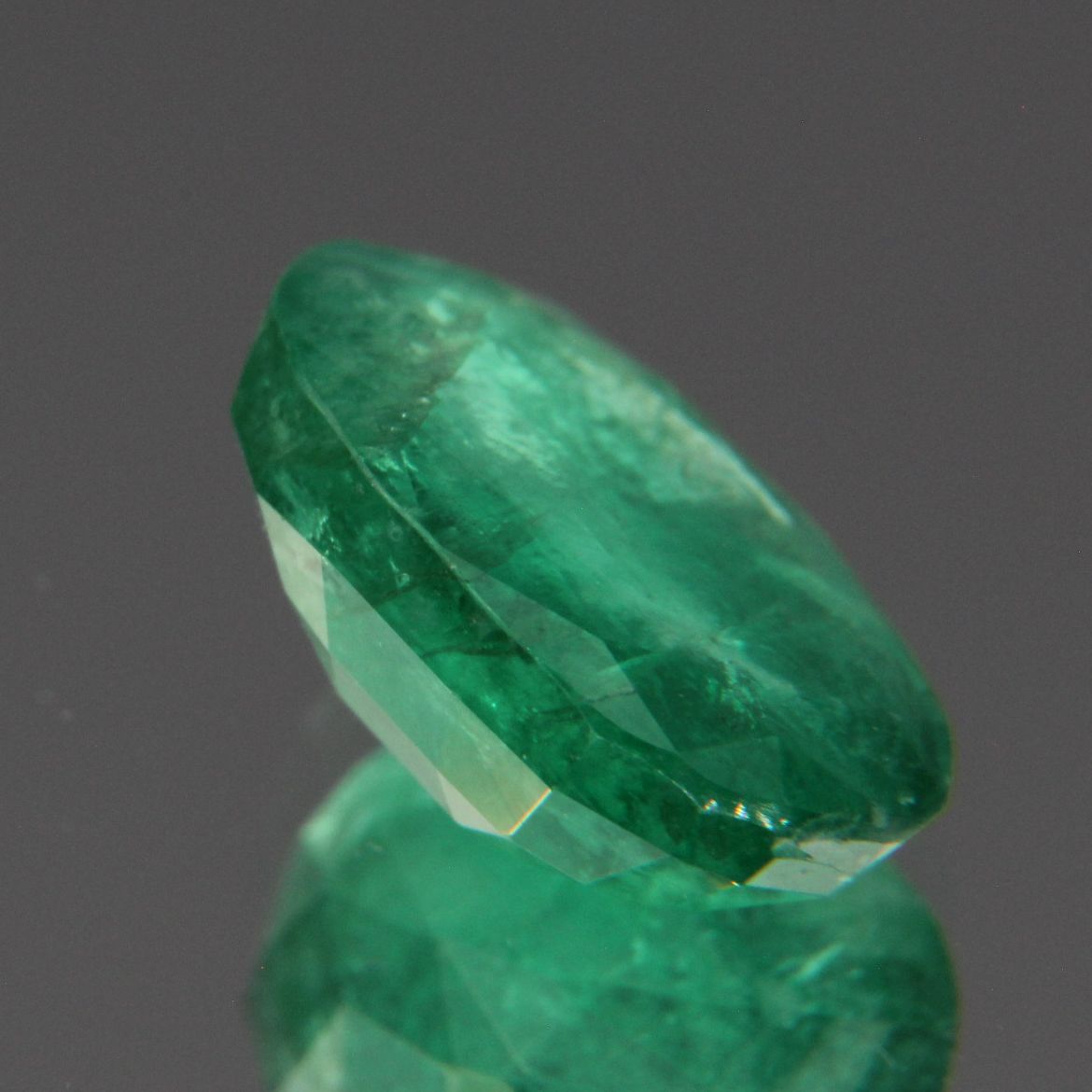 Emerald 2.11 ct