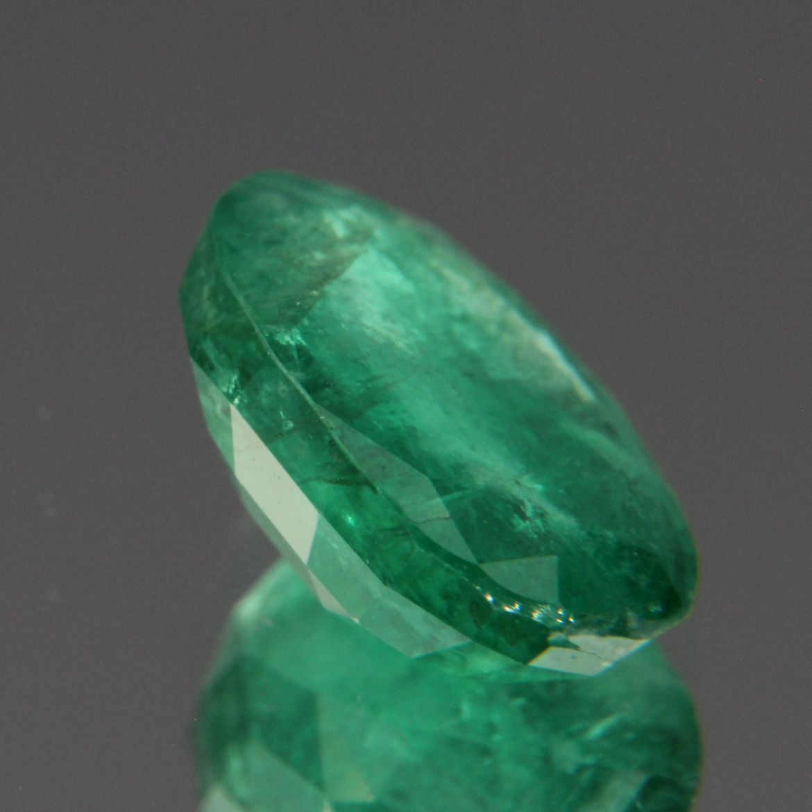 Emerald 2.11 ct