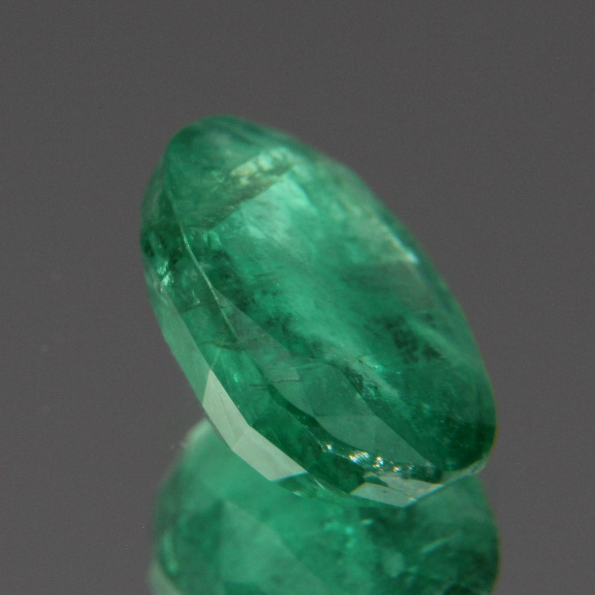 Emerald 2.11 ct