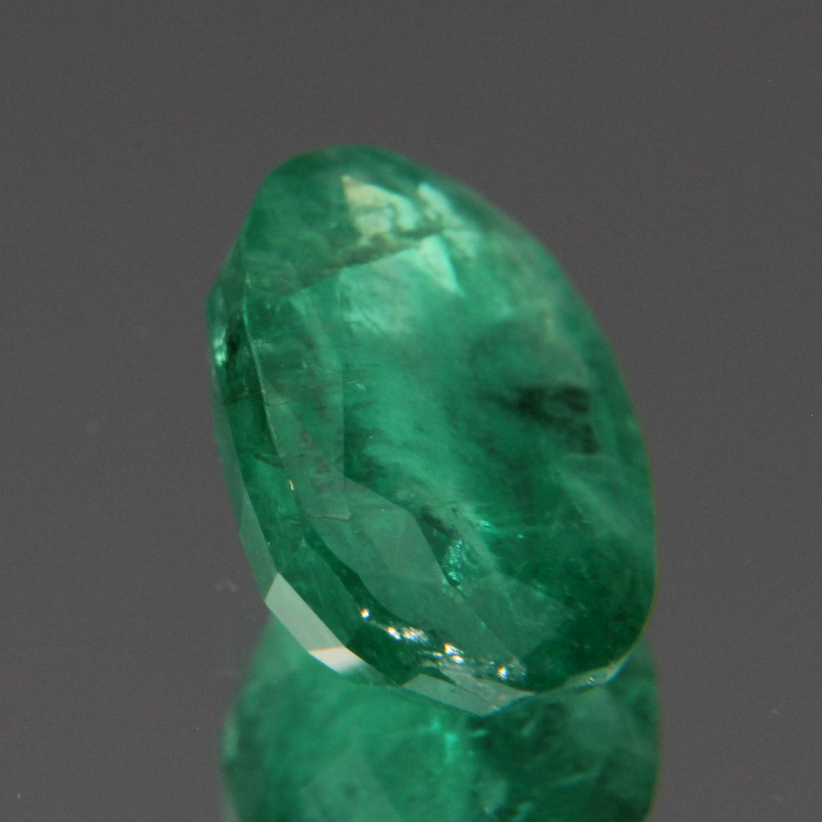 Emerald 2.11 ct
