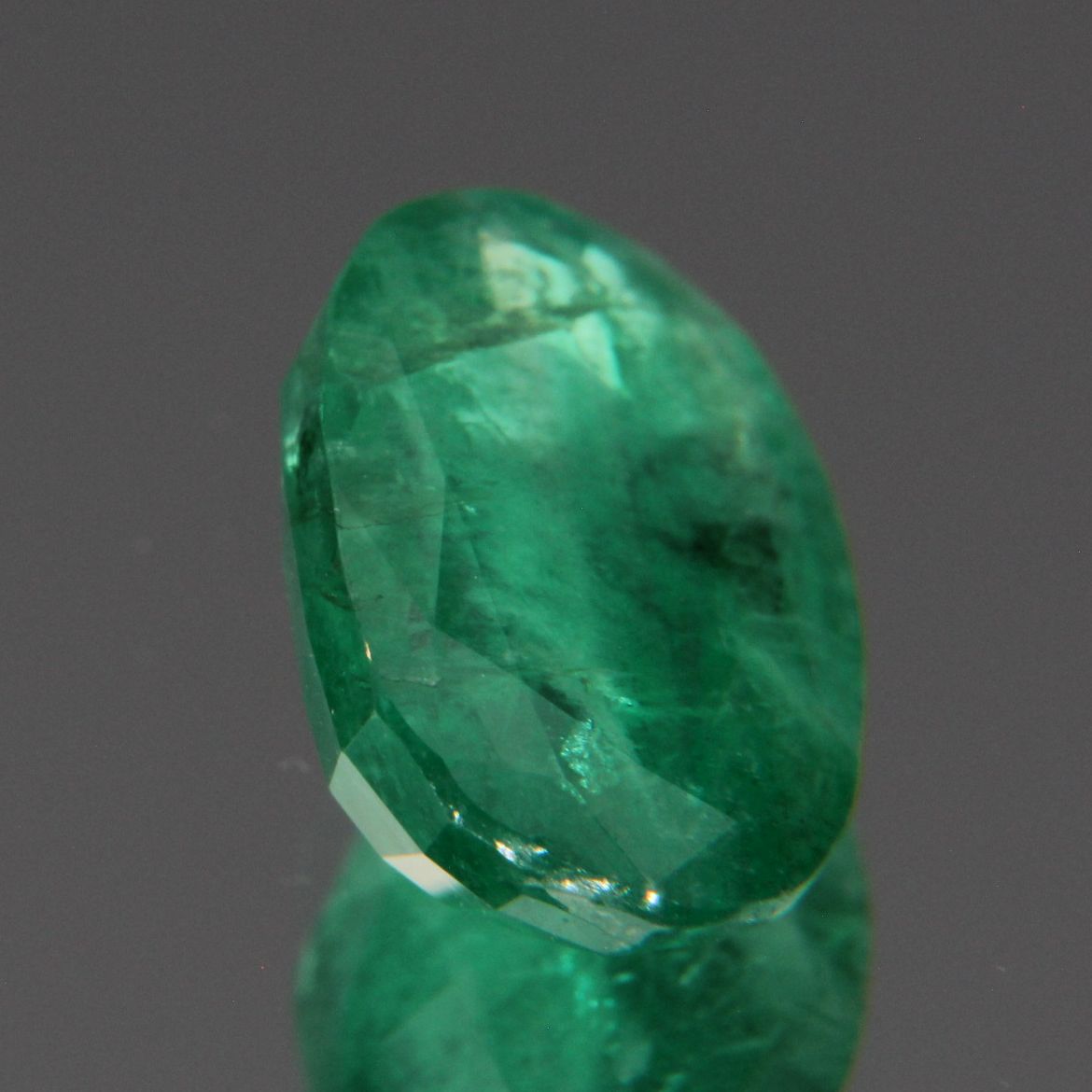 Emerald 2.11 ct