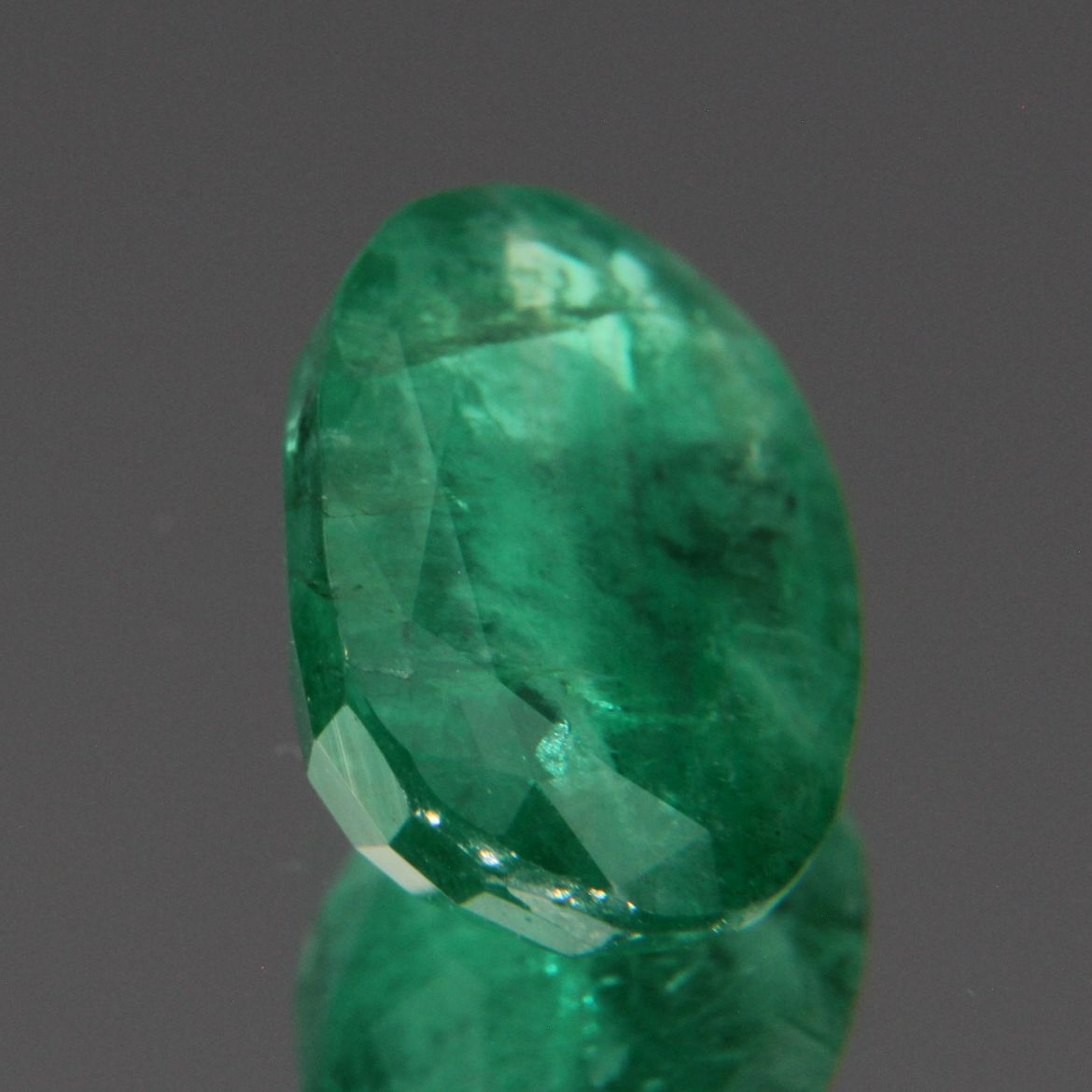 Emerald 2.11 ct
