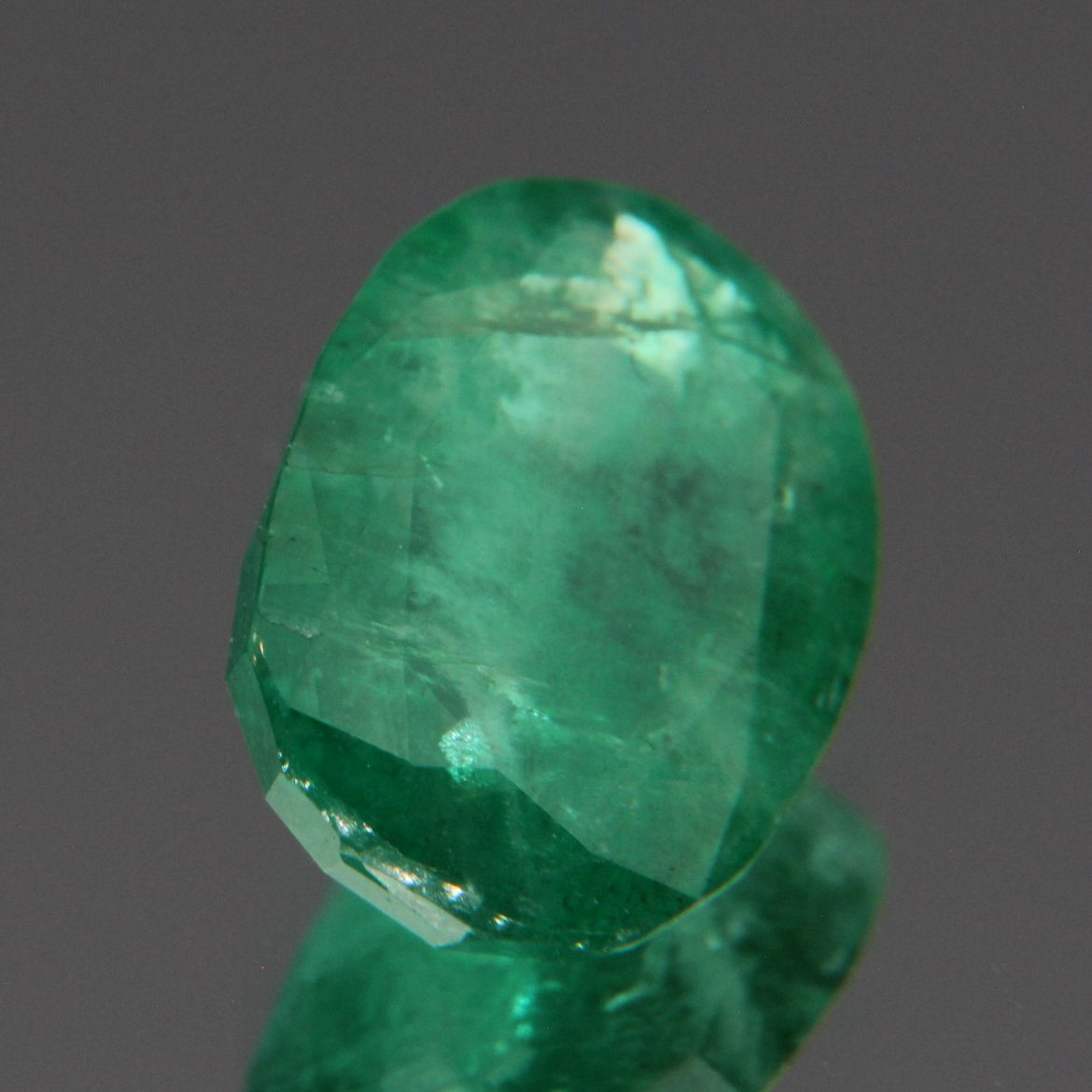 Emerald 2.11 ct