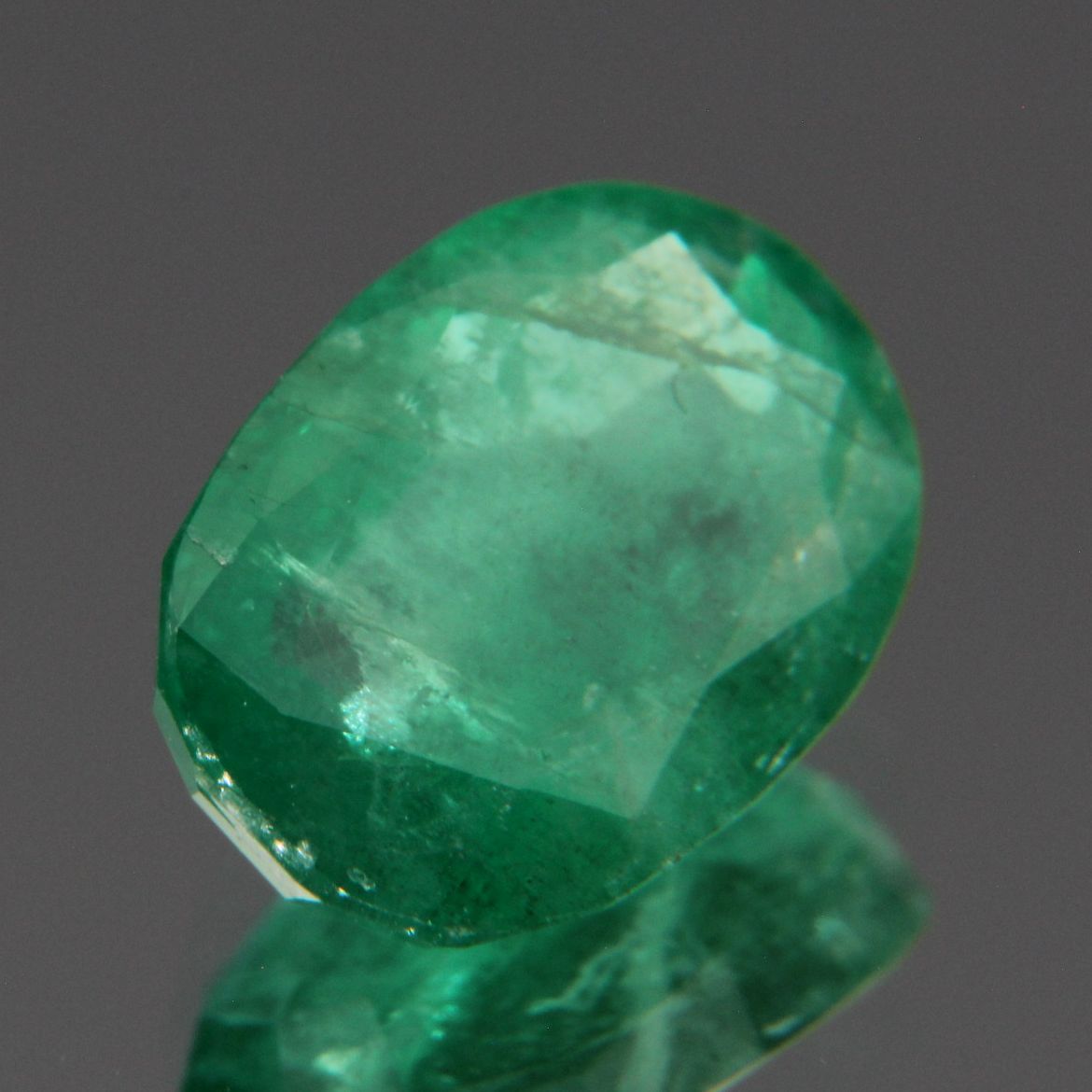 Emerald 2.11 ct