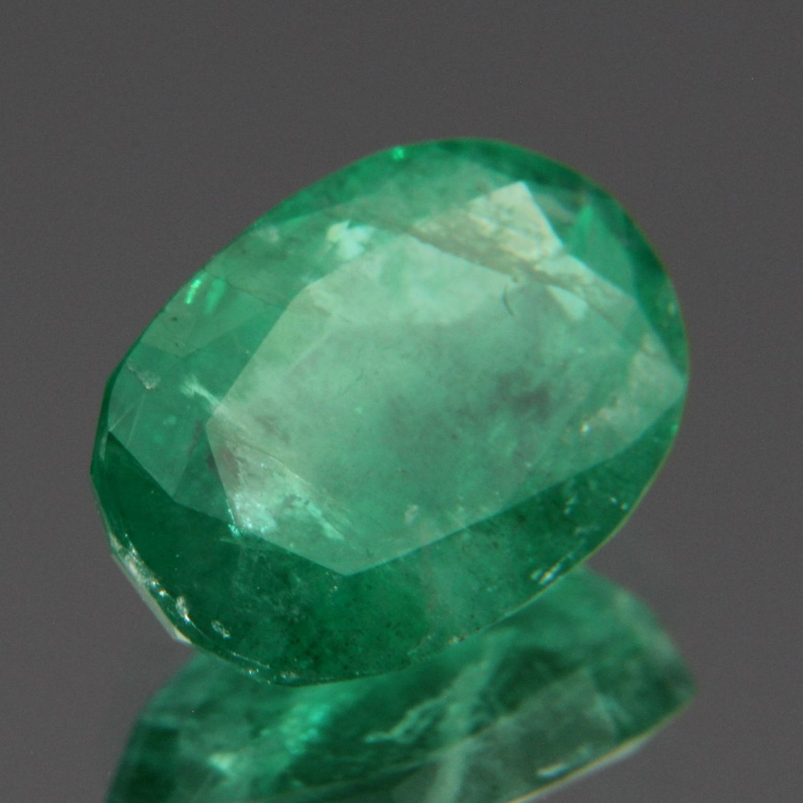 Emerald 2.11 ct