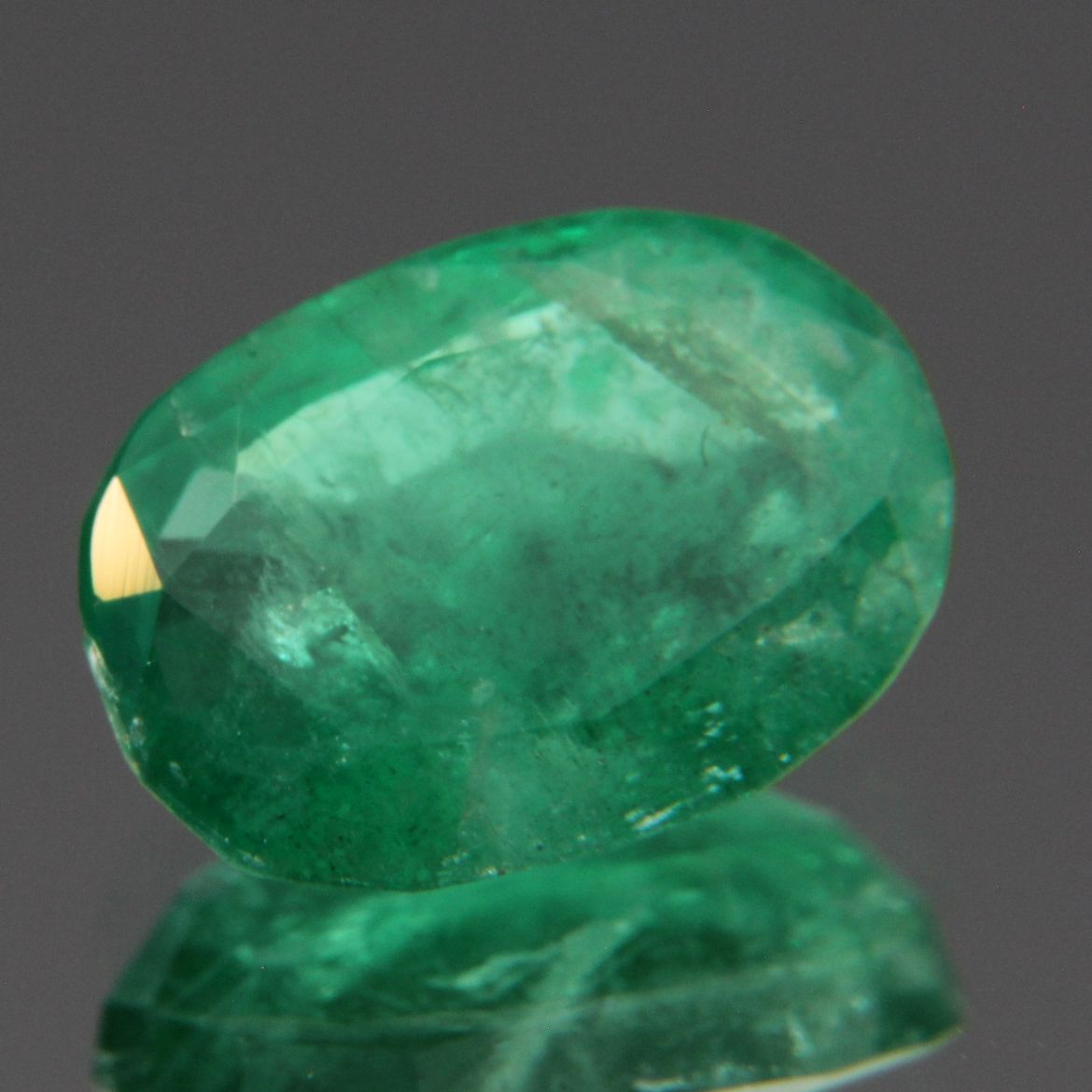 Emerald 2.11 ct