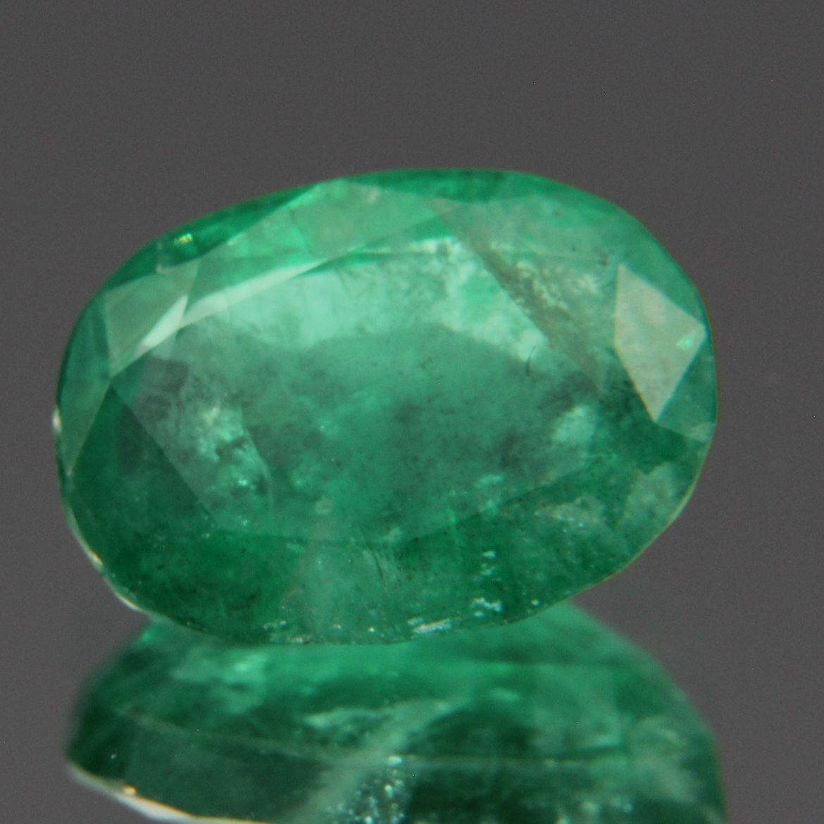 Emerald 2.11 ct