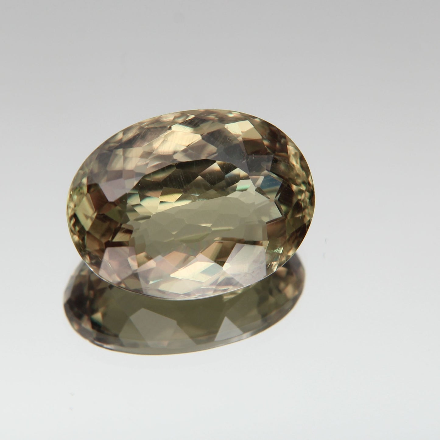 Diaspor (Sultanit) 7.03 ct
