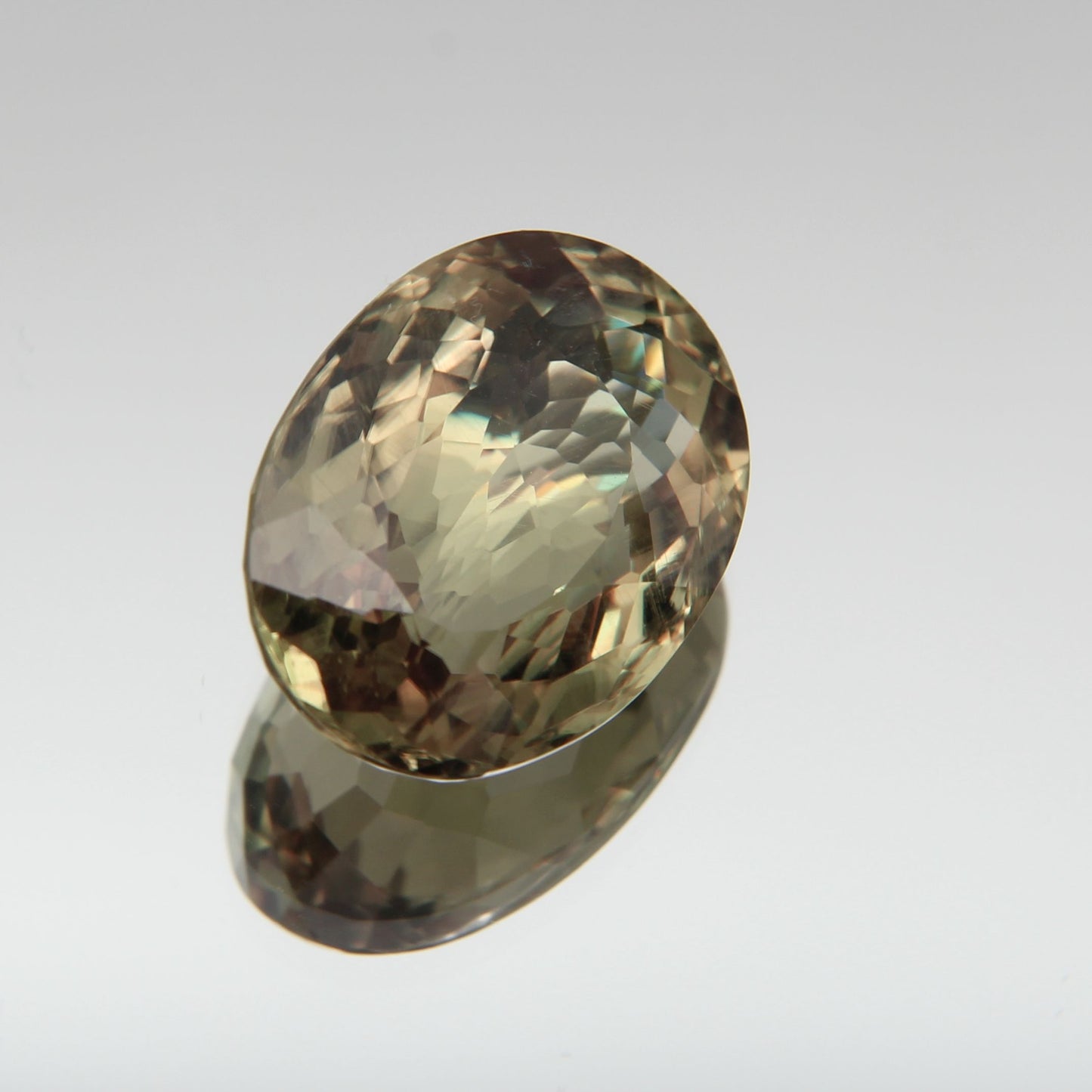 Diaspor (Sultanit) 7.03 ct