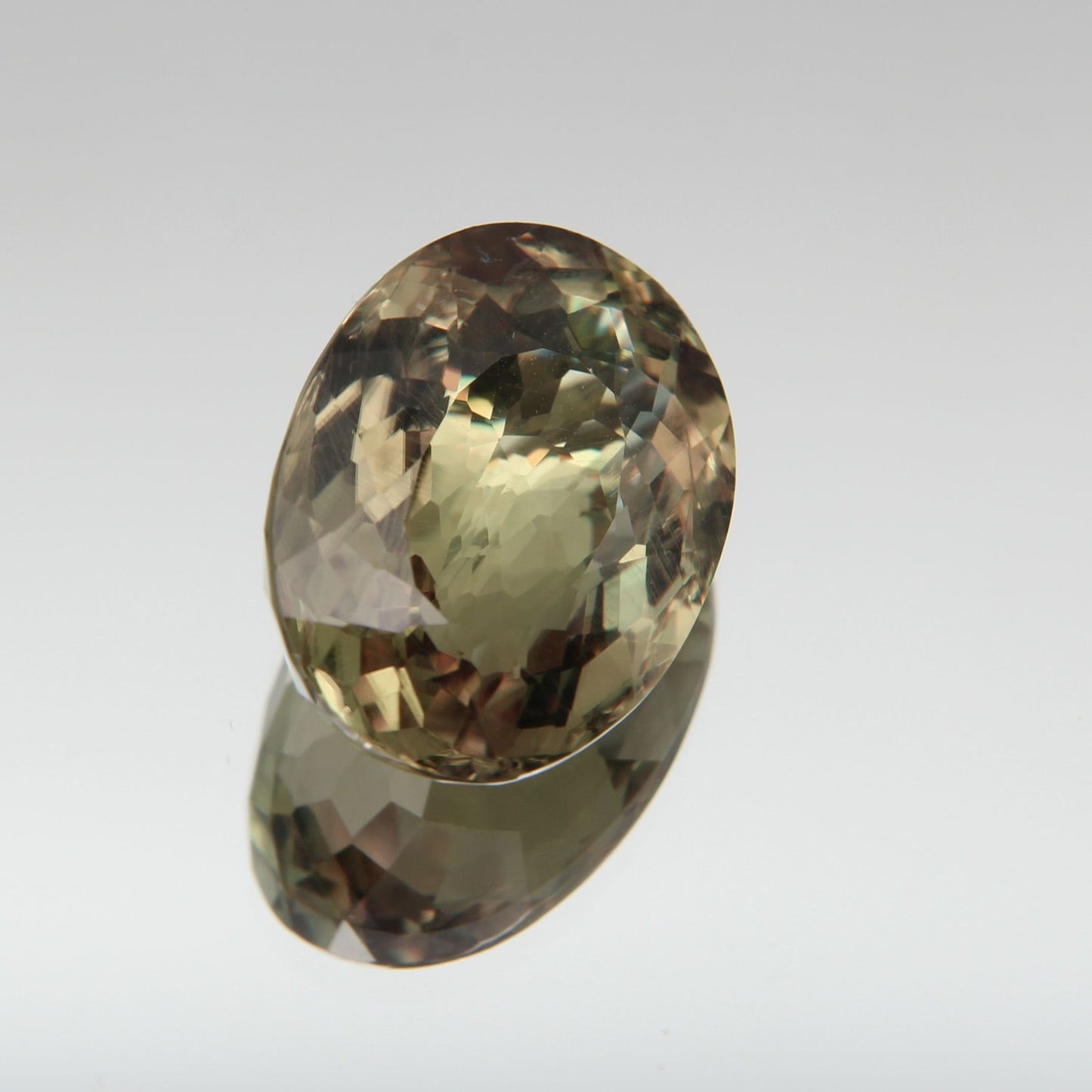 Diaspor (Sultanit) 7.03 ct