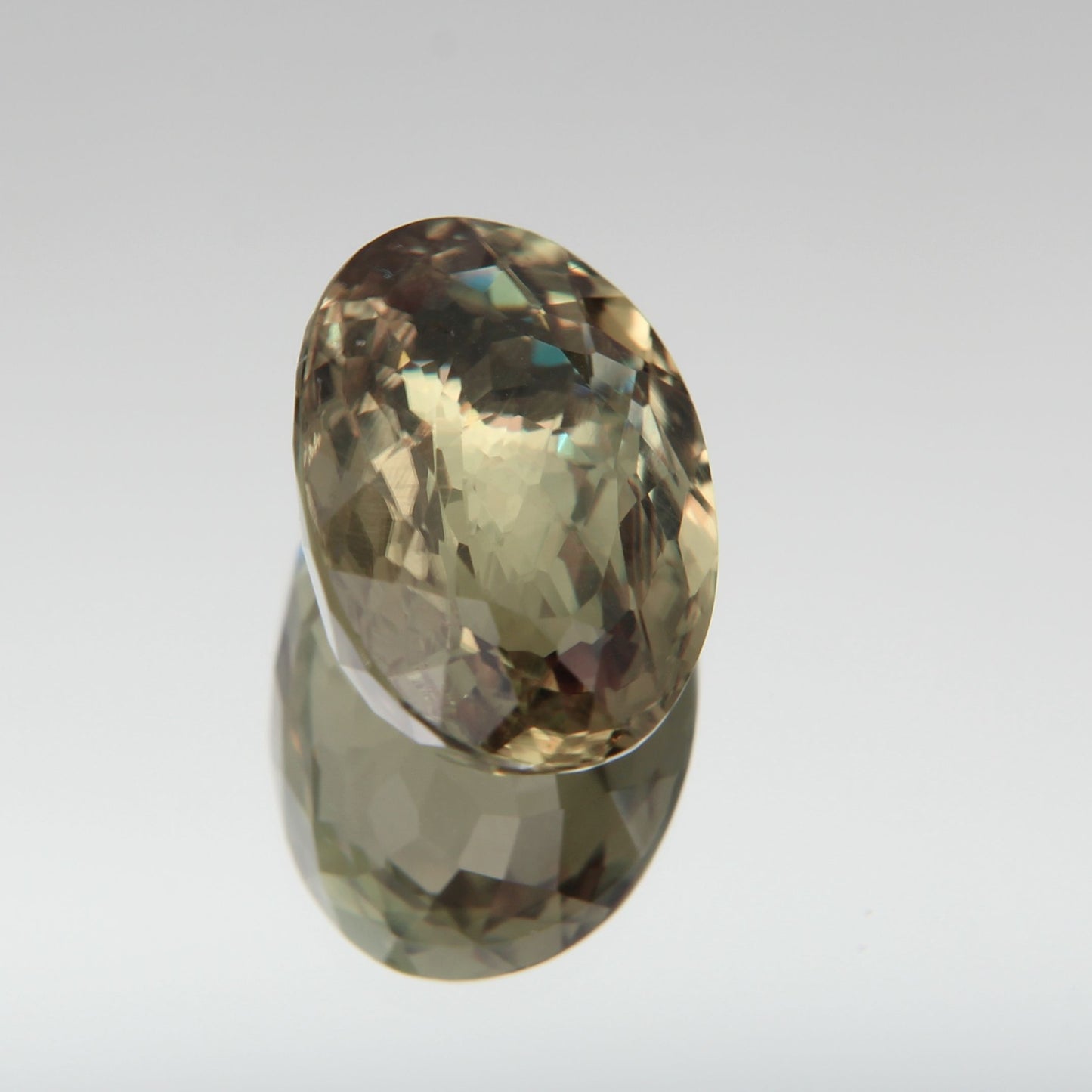 Diaspor (Sultanit) 7.03 ct
