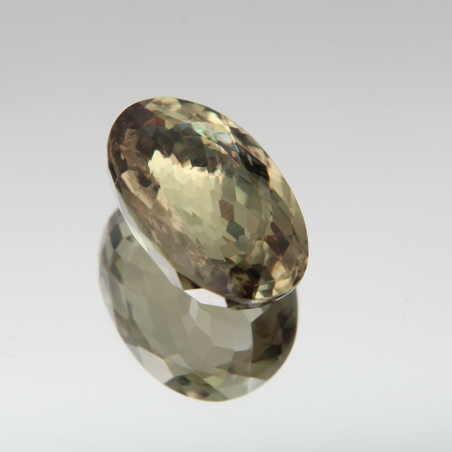 Diaspor (Sultanit) 7.03 ct